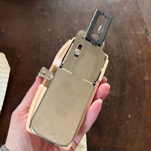 Singer Buttonholer Pink Vintage Oval clamshell case - Picture 6 of 12